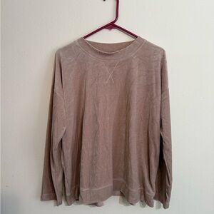 Jill Women's Velvet Plush Pullover Crew Neck 
Top size L Tan